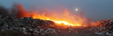 INCENDIO DE PROPORCIONES EN EL BASURERO MUNICIPAL. SE DESCONOCEN LAS CAUSAS.