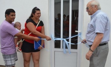 ENTREGARON SEIS VIVIENDAS SOCIALES