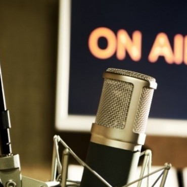 FM AMANECER REMODELA SUS ESTUDIOS Y CAMBIA EQUIPAMIENTO. VOLVEMOS EL 1º DE FEBRERO.