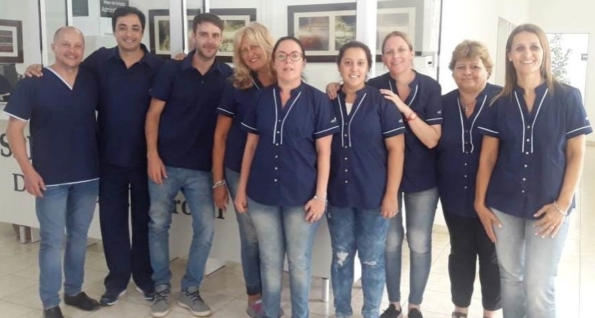 ENTREGARON UNIFORMES A PERSONAL ADMINISTRATIVO DEL HOSPITAL