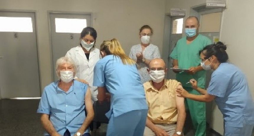 COMENZÓ LA VACUNACIÓN PARA EL PERSONAL DE SALUD MAYOR 60 AÑOS