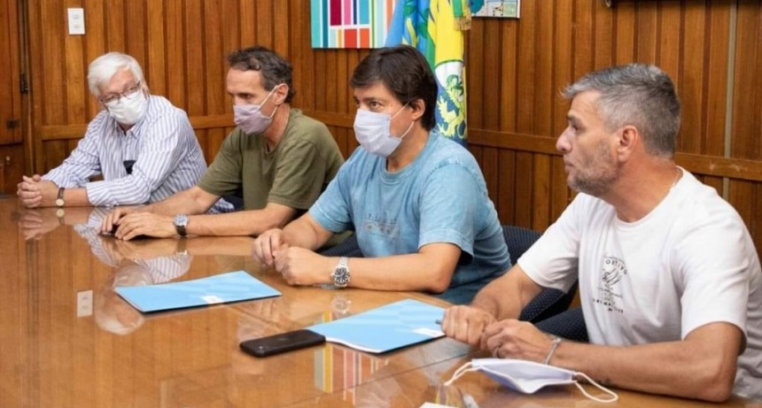 EL INTENDENTE CON MINISTROS DE NACIÓN