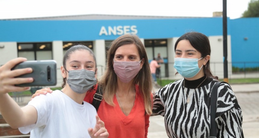 PROGRESAR CUMPLE 8 AÑOS ACOMPAÑANDO A MÁS DE 1 MILLÓN DE JÓVENES