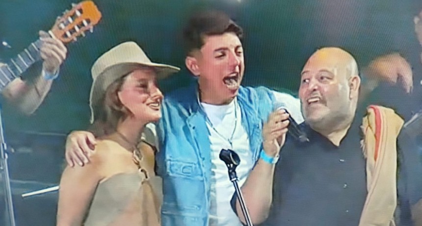 EL TRESLOMENSE MATIAS BALERDI EN EL ESCENARIO DE JESUS MARIA 