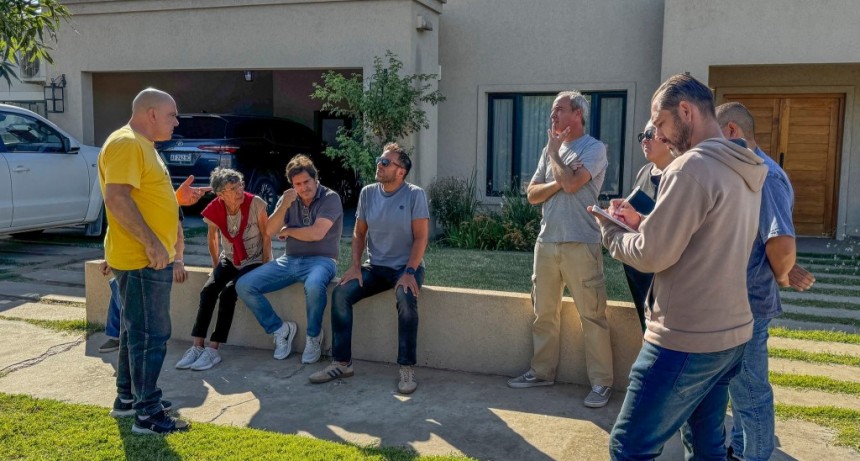 REUNIÓN CON VECINOS DE LA CALLE BARTOLOMÉ MITRE