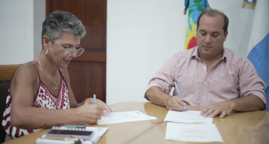 EL MUNICIPIO Y LA PROVINCIA FIRMARON EL CONVENIO PARA FINANCIAR LA REPARACIÓN DE LA ESCUELA PRIMARIA N° 17 DE 30 DE AGOSTO