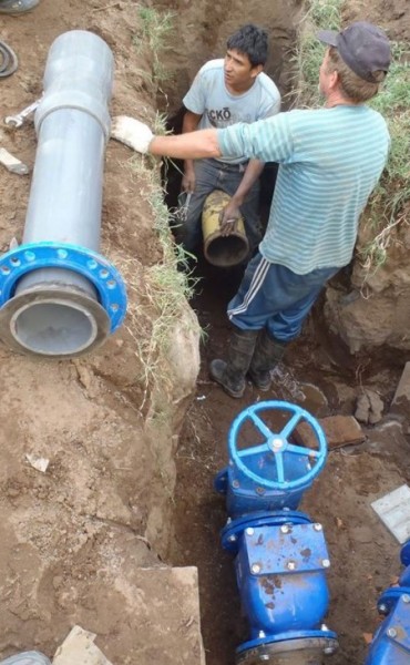 CONECTAN EL NUEVO ACUEDUCTO 