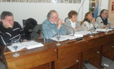 LA OPOSICION LLAMO AL CONCEJO A SESION EXTRAORDINARIA. 