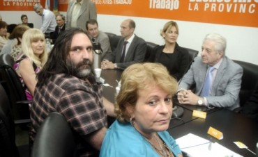 NO HUBO ACUERDO ENTRE DOCENTES Y GOBIERNO