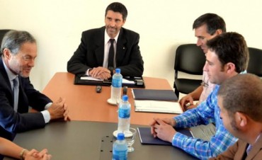 EL PRESIDENTE DEL CONCEJO DELIBERANTE FIRMO UN CONVENIO CON ASESORIA GENERAL DE GOBIERNO