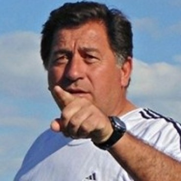 ACCIDENTE - CONFIRMARON EL FALLECIMIENTO DE TITO CASTANHEIRA, EL TECNICO DE ATLETICO QUENUMAZA