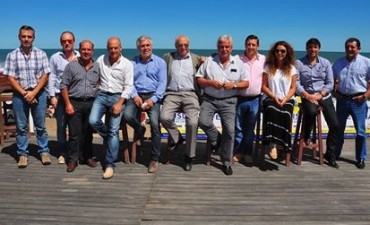 REUNIÓN DE INTENDENTES Y LEGISLADORES DE LA SEXTA