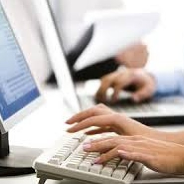 DIGITALIZAN DATOS DE LOS PACIENTES. ACONSEJAN CONCURRIR AL HOSPITAL CON CARNET DE OBRA SOCIAL Y DNI