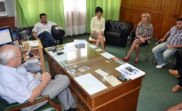 EL INTENDENTE SE REUNIO CON LA NUEVA INSPECTORA DISTRITAL DE EDUCACION