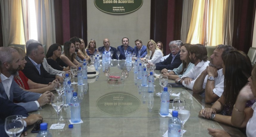 VIDAL MANTUVO UN ENCUENTRO CON SENADORES PROVINCIALES DE CAMBIEMOS