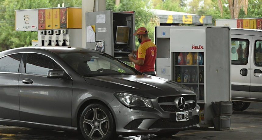 LAS PETROLERAS SUBEN 1% Y 1,9% LAS NAFTAS Y EL GASOIL POR EL AUMENTO PREVISTO DE BIOCOMBUSTIBLES