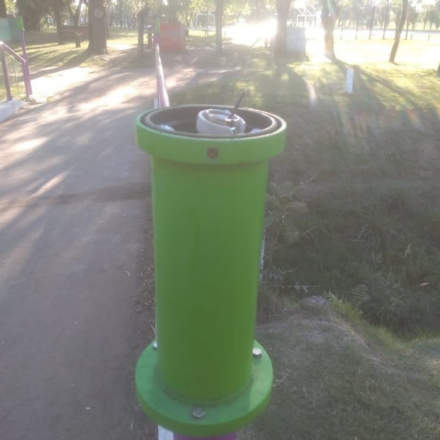 NUEVAMENTE LOS ESPACIOS VERDES: REPUDIABLE ACTO DE VANDALISMO EN EL PARQUE MUNICIPAL “MARIA LA INDIA ROCA”