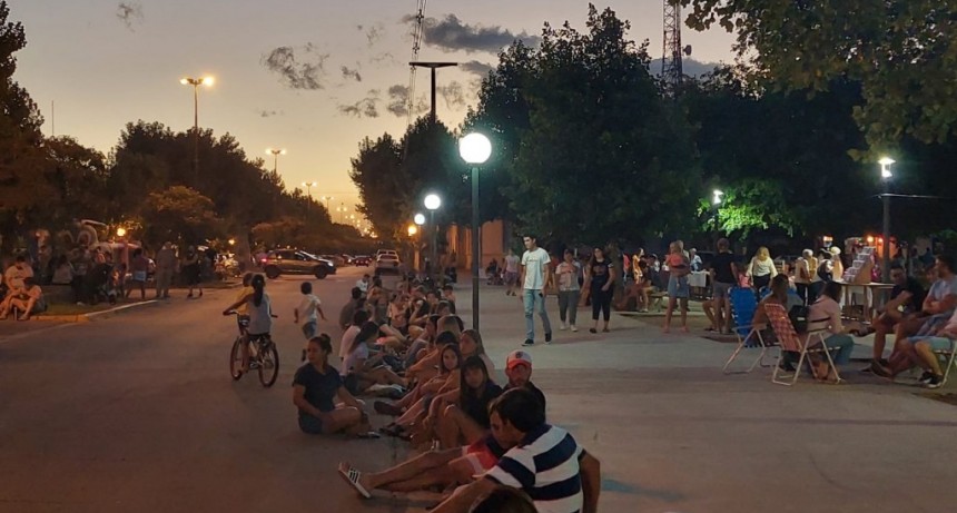 LA PLAZA VOLVIÓ A LLENARSE EN OTRA JORNADA DE “CULTURA EN LA CALLE”