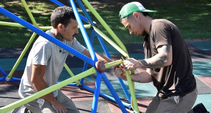 VANDALISMO EN UNO DE LOS JUEGOS DE LA PLAZA MARCAIDA
