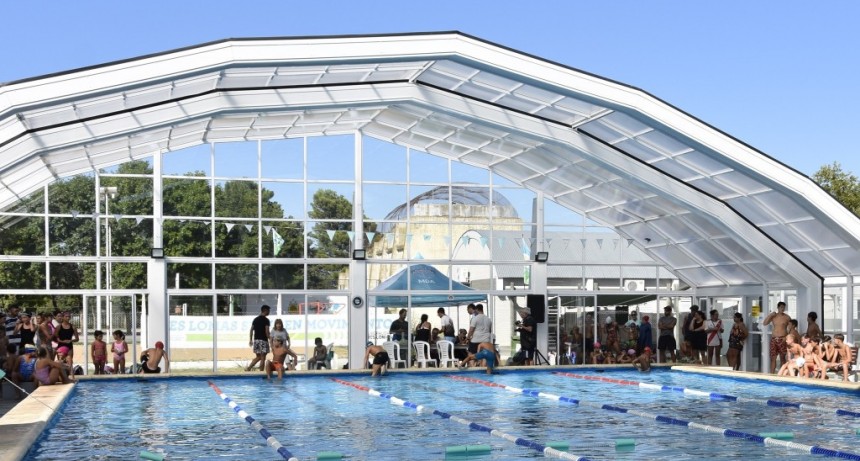 TORNEO DE NATACIÓN EN EL NATATORIO MUNICIPAL