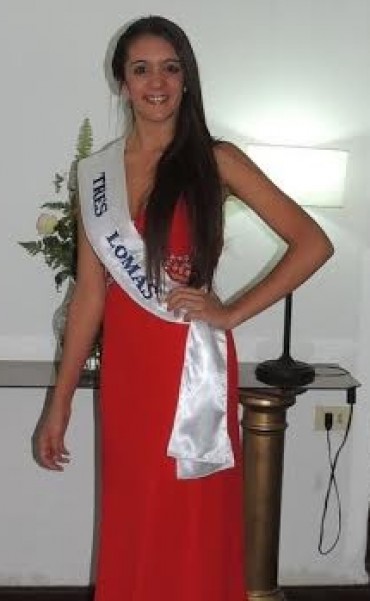 VICTORIA MOLINA EN LOS CARNAVALES DE 25 DE MAYO