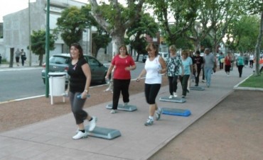 HOY - CAMINATA SALUDABLE EN LA PLAZA