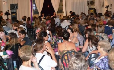 TODAS LAS MUJERES DESTACADAS