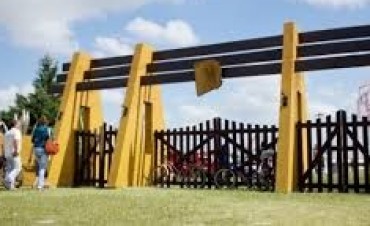 EXPO RURAL TRES LOMAS 2016 - DIERON A CONOCER EL PROGRAMA