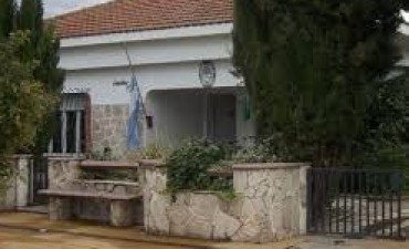 OTORGAN CARGOS DE AUXILIAR DE PORTEROS AL JARDIN 901 Y AL CEPT 7