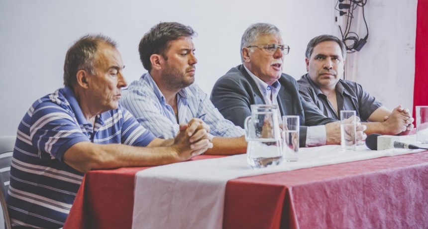 EL SENADOR HORACIO LOPEZ VISITO TRES LOMAS