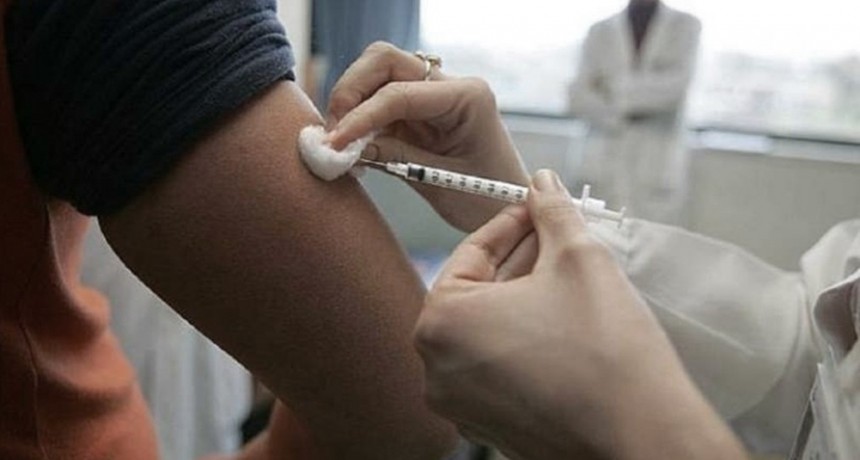 COMENZÓ LA CAMPAÑA DE VACUNACIÓN ANTIGRIPAL EN EL PAÍS, ADELANTADA POR LA PANDEMIA