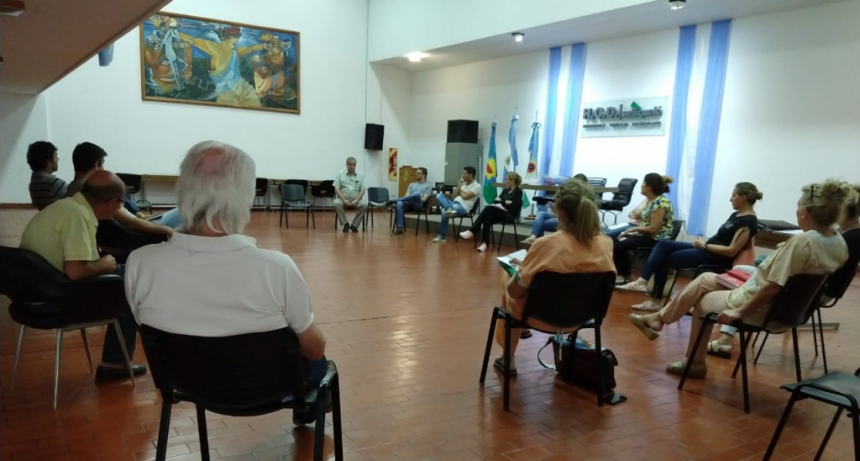 EL EQUIPO DE SALUD TRABAJA EN PREVENCIÓN CONTRA EL VIRUS COVID-19