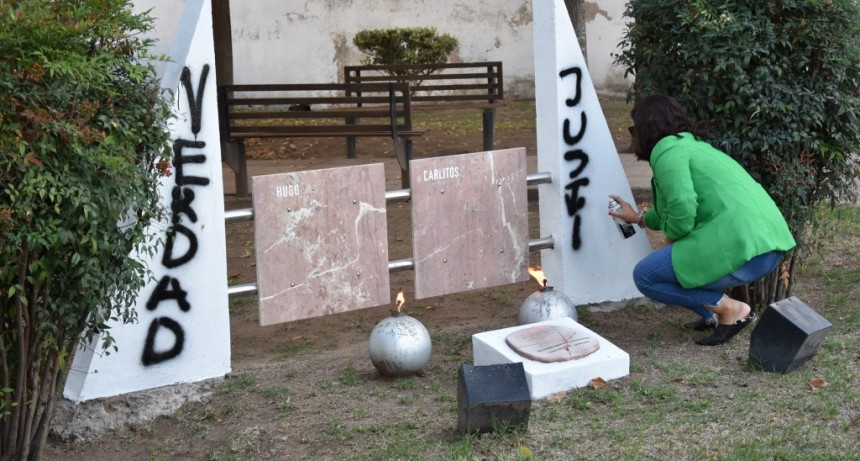 TRES LOMAS PLANTÓ MEMORIA