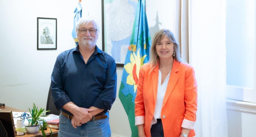 GESTIONES EN LA PLATA – CARRERA EN EL MINISTERIO DE GOBIERNO BONAERENSE