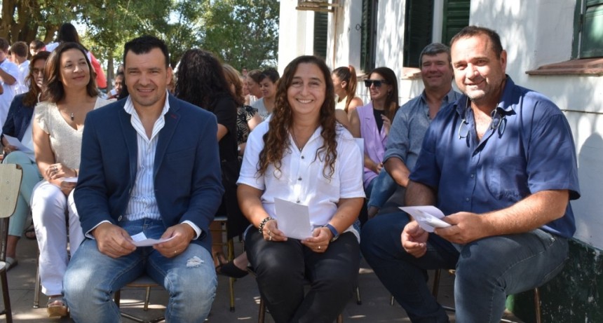EL INTENDENTE NOBRE FERREIRA ACOMPAÑÓ A LOS ESTUDIANTES EN EL INICIO DE CLASES