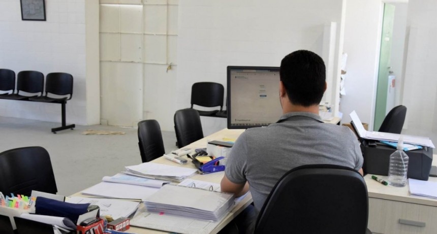 LA SECRETARÍA DE AMBIENTE Y PRODUCCIÓN Y LA OFICINA DE EMPLEO YA FUNCIONAN EN EL EX MATADERO MUNICIPAL