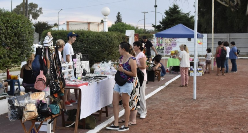 EMPRENDEDORAS Y MÚSICA EN VIVO EN EL MARCO DEL CIERRE DE LAS ACTIVIDADES POR EL DÍA DE LA MUJER TRABAJADORA