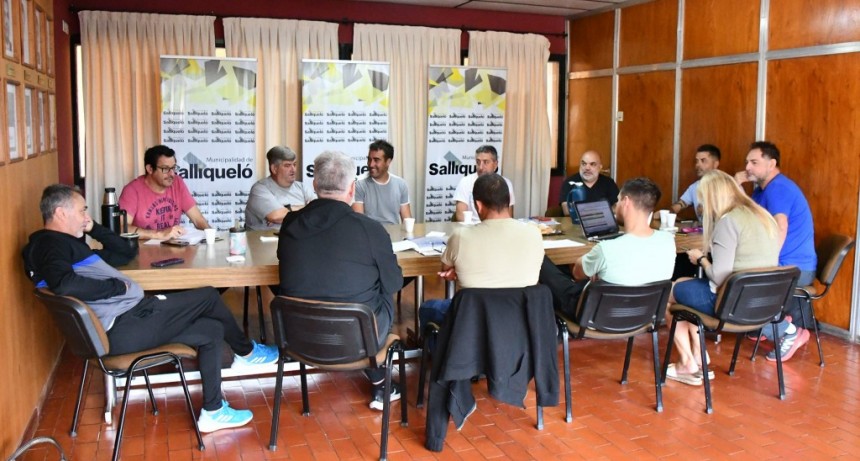 ENCUENTRO DE REPRESENTANTES DE DEPORTES EN SALLIQUELÓ