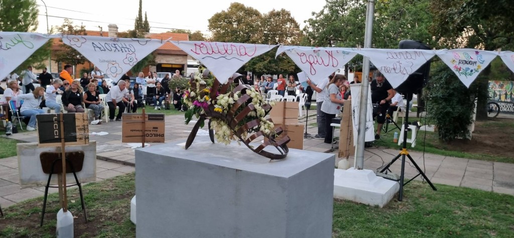 Tres Lomas conmemor&oacute; los 50 a&ntilde;os del golpe con un emotivo acto por la Memoria