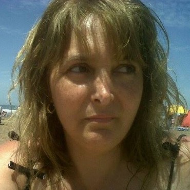 GABRIELA KLIMAVICIUS: “ES LIBERADOR, NO SOLO EL ESCRIBIR, SINO EL COMPARTIR”