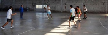 SE REALIZO UNA CLINICA DE HANDBOL