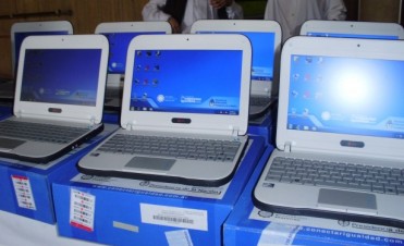 ENTREGARON 70 COMPUTADORAS EN LA ESCUELA SECUNDARIA