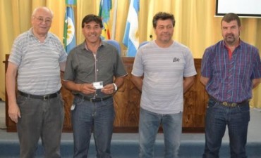 SE ENTREGARON LOS CARNET A LOS MATRICULADOS QUE HARAN LAS CONECCIONES