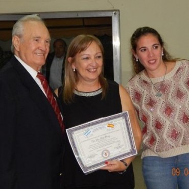 PREMIARON A IDA PEREZ EN BAHIA BLANCA