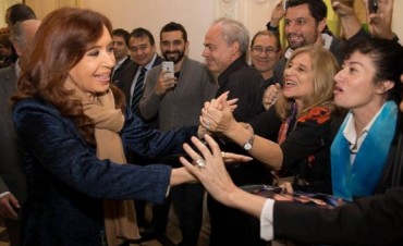 INTENDENTES DEL FRENTE PARA LA VICTORIA SE REUNIERON CON CRISTINA KIRCHNER. LOS JEFES COMUNALES DE LA REGION ESTUVIERON PRESENTES.