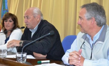 EL INTENDENTE ALVAREZ ANUNCIO MAS OBRAS PUBLICAS POR UN MONTO DE 11.744.600 PESOS