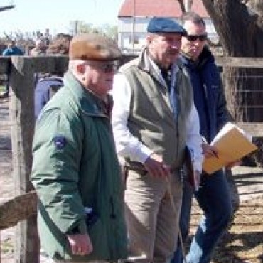 ETCHEGUN: 'ES EL CONCURSO GANADERO MAS IMPORTANTE QUE YO PARTICIPO'