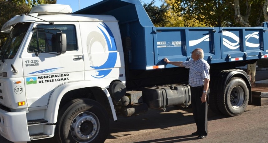 EL MUNICIPIO ADQUIRIO UN CAMION VOLCADOR