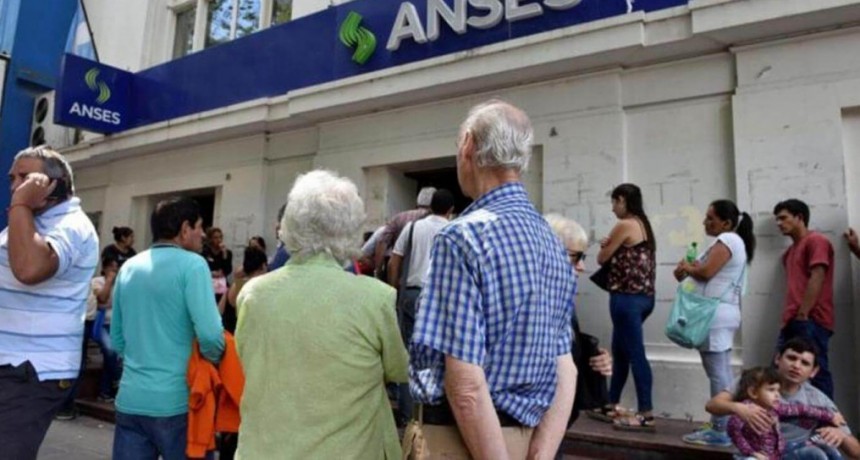 ESTE LUNES COBRAN JUBILADOS Y PENSIONADOS CON DNI TERMINADOS EN 2 Y 3 CUYOS HABERES SUPEREN $17.859