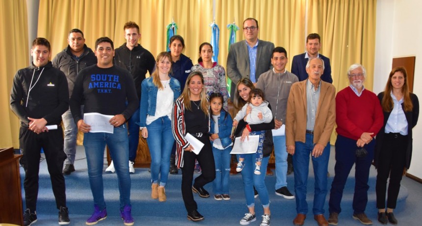 SE ADJUDICARON LAS 10 NUEVAS VIVIENDAS CONSTRUIDAS ENTRE EL MUNICIPIO Y LA CAJA DE POLICÍA